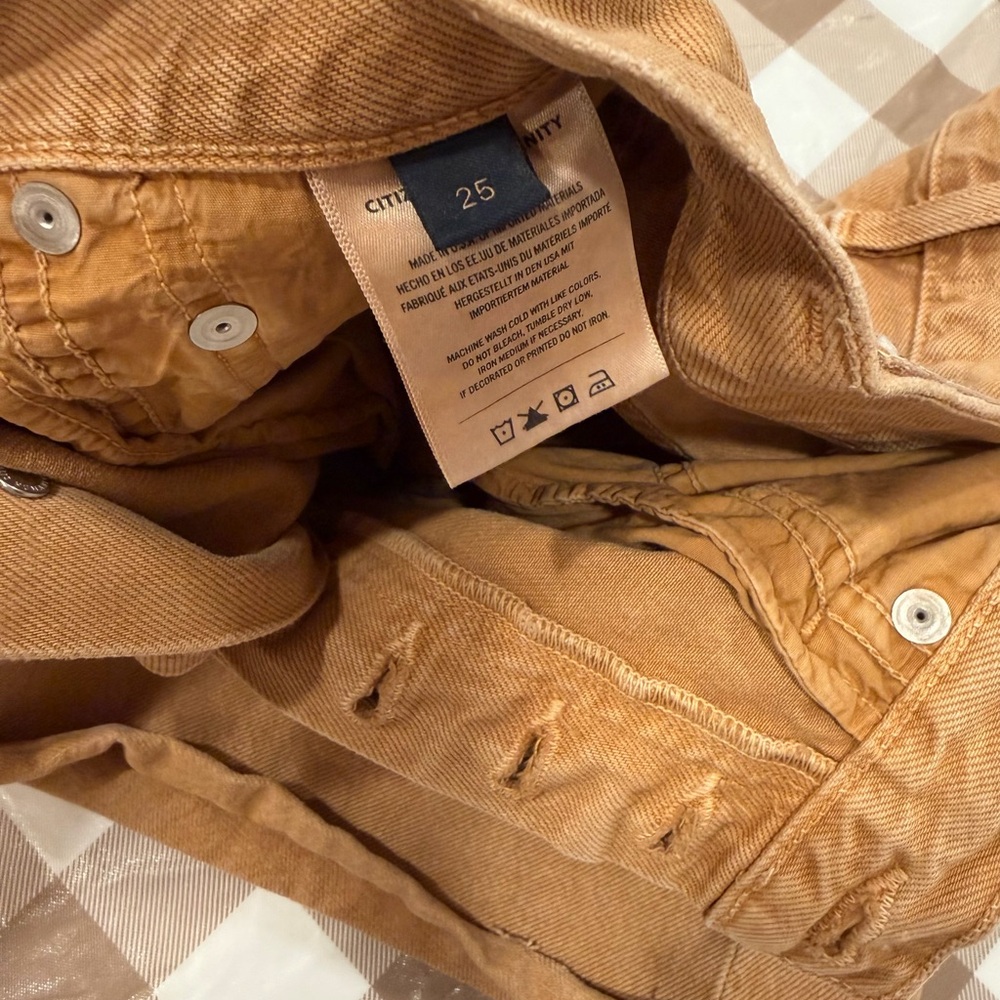 Citizens of Humanity High-Rise Denim Vintage Shorts - Picture 7 of 9